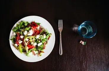 Medicamentos: ¿antes o después de comer?